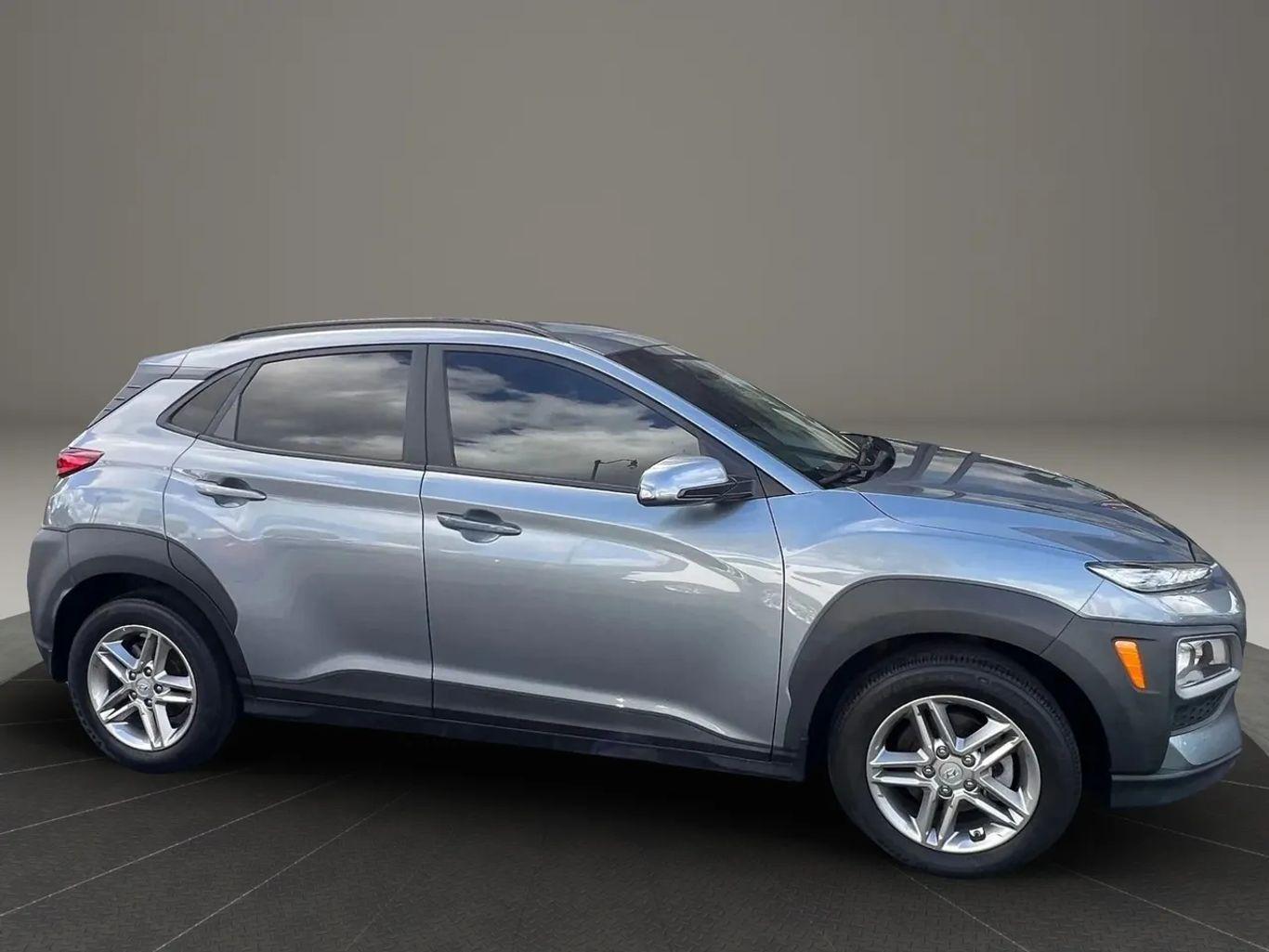 Hyundai Kona Sel Sport Utility 4D - Thumbnail 3