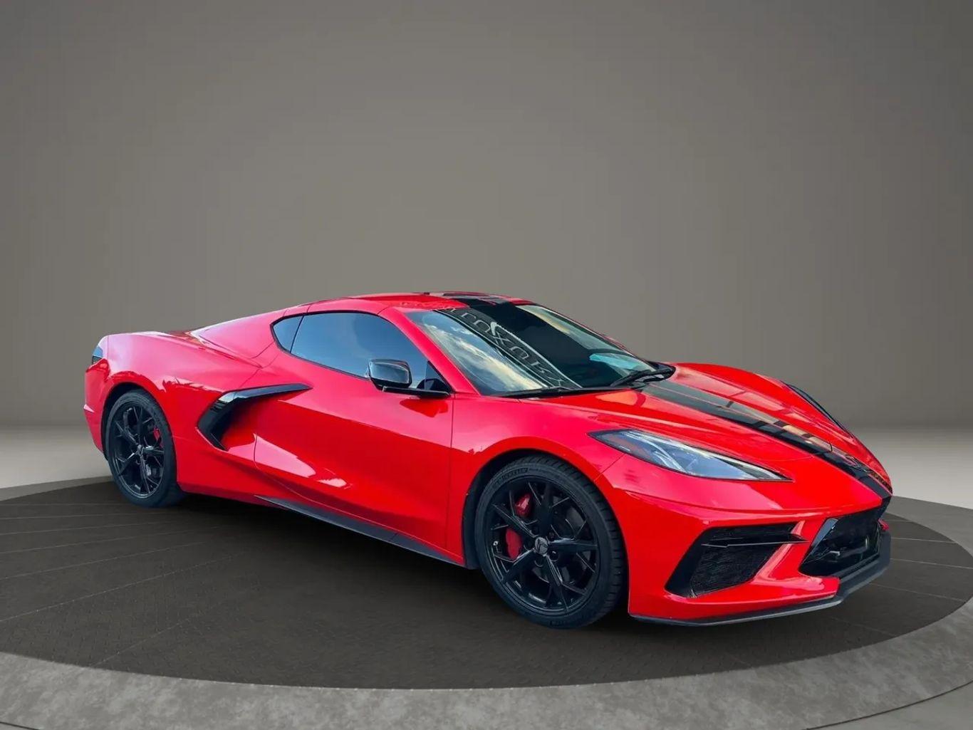 Chevrolet Corvette Stingray Coupe 2D - Thumbnail 4