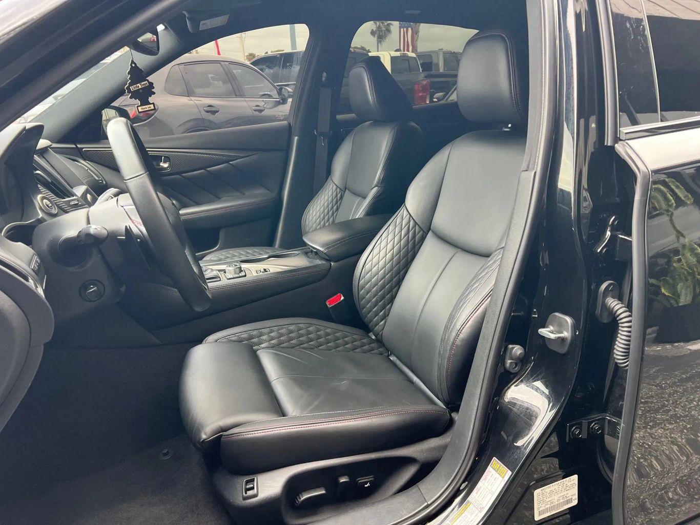 Infiniti Q50 Red Sport 400 Sedan 4D - Thumbnail 13