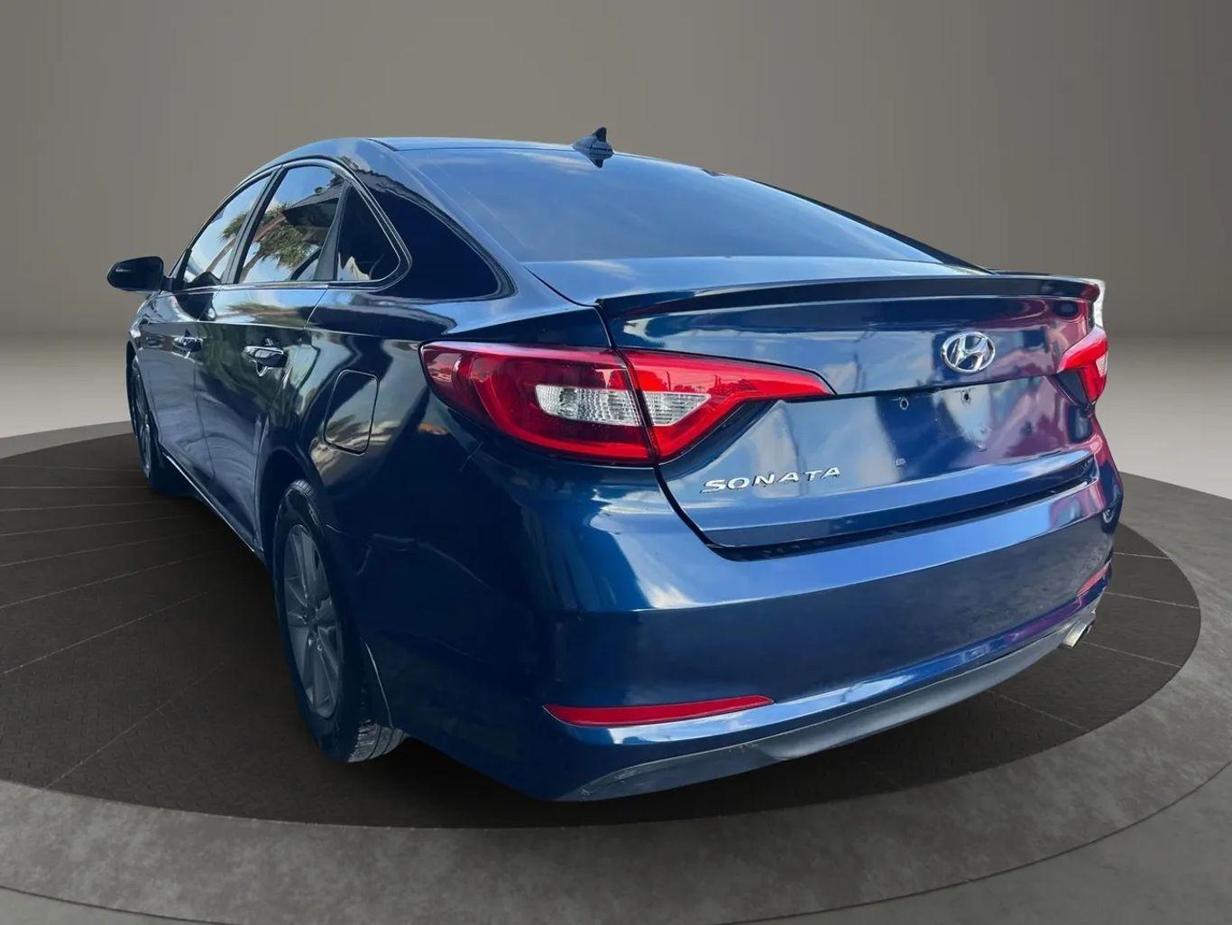 Hyundai Sonata Se Sedan 4D - Thumbnail 7