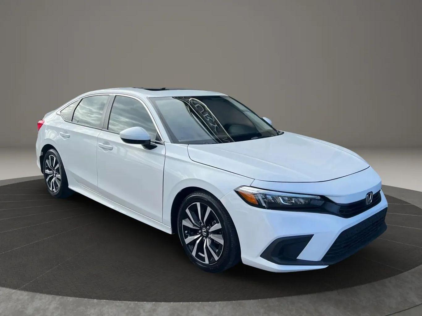 Honda Civic Ex Sedan 4D - Thumbnail 3