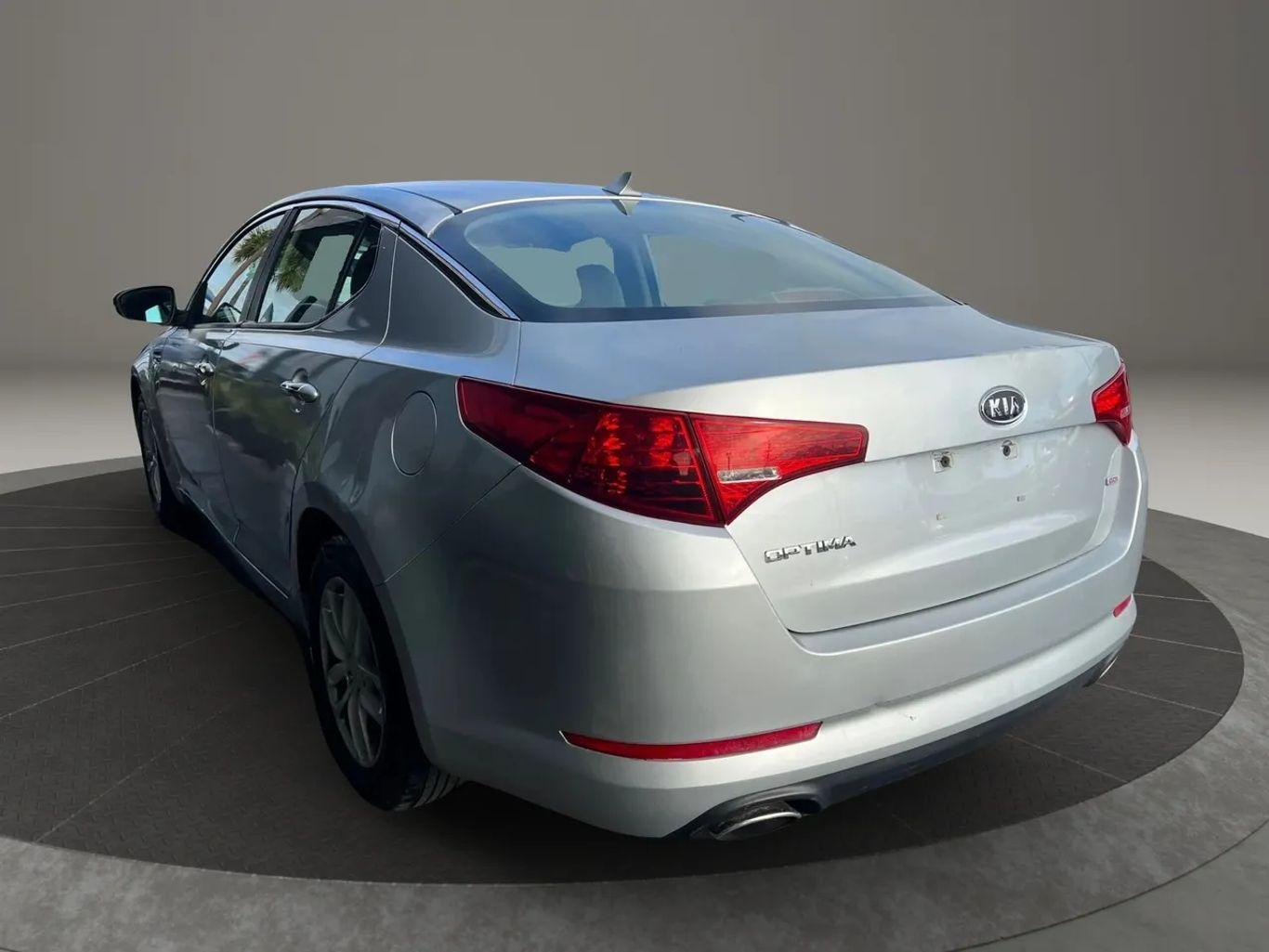 Kia Optima Lx Sedan 4D - Thumbnail 6
