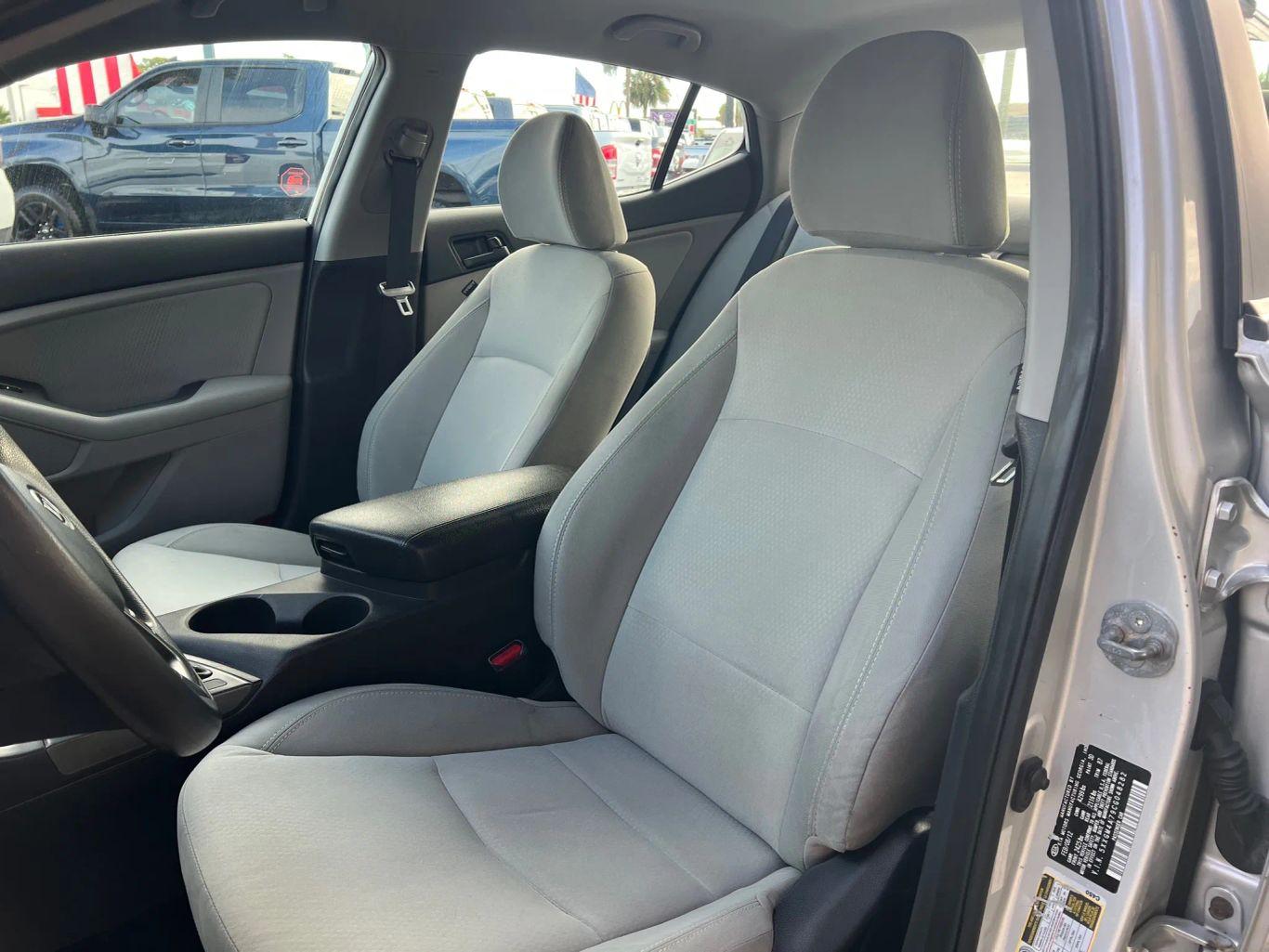 Kia Optima Lx Sedan 4D - Thumbnail 12