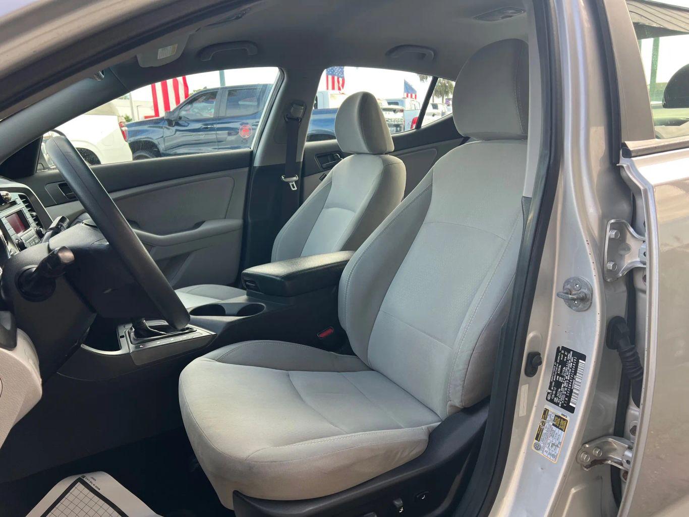 Kia Optima Lx Sedan 4D - Thumbnail 11