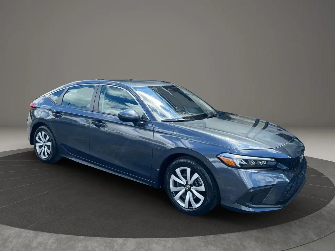 Honda Civic Lx Hatchback 4D - Thumbnail 3