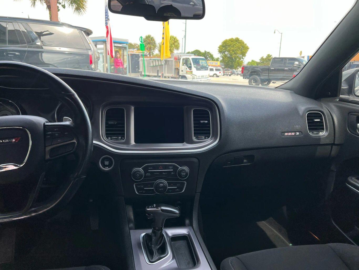 Dodge Charger Scat Pack Widebody Sedan 4D - Thumbnail 18