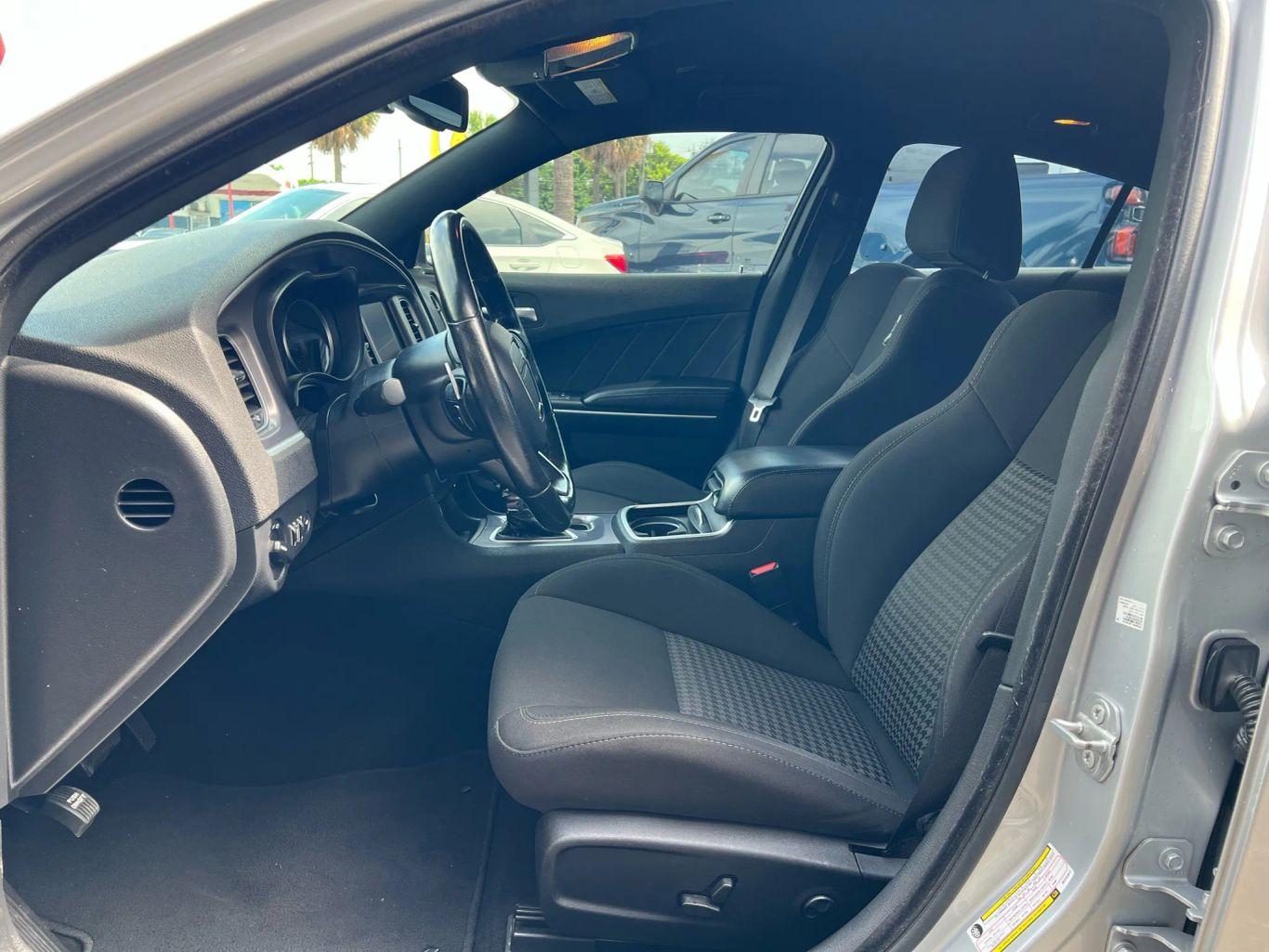 Dodge Charger Scat Pack Widebody Sedan 4D - Thumbnail 12