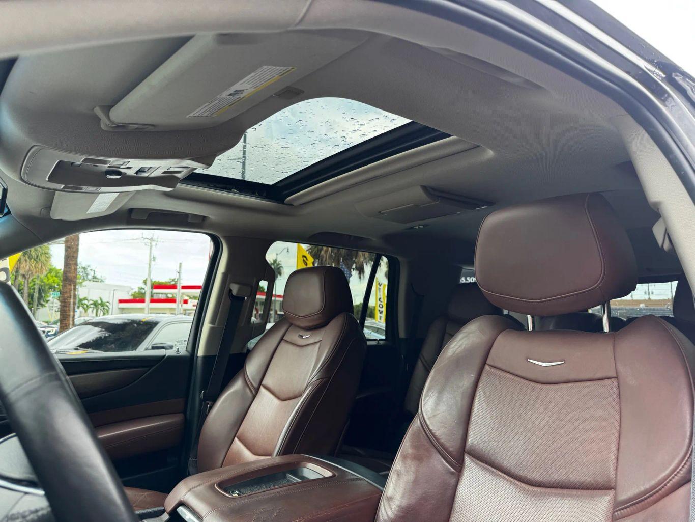 Cadillac Escalade Premium Sport Utility 4D - Thumbnail 15