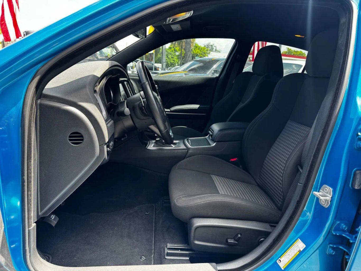 Dodge Charger Scat Pack Widebody Sedan 4D - Thumbnail 13