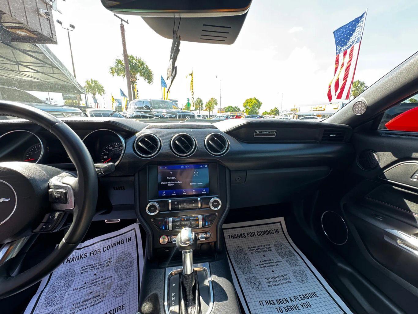 Ford Mustang Gt Premium Coupe 2D - Thumbnail 19