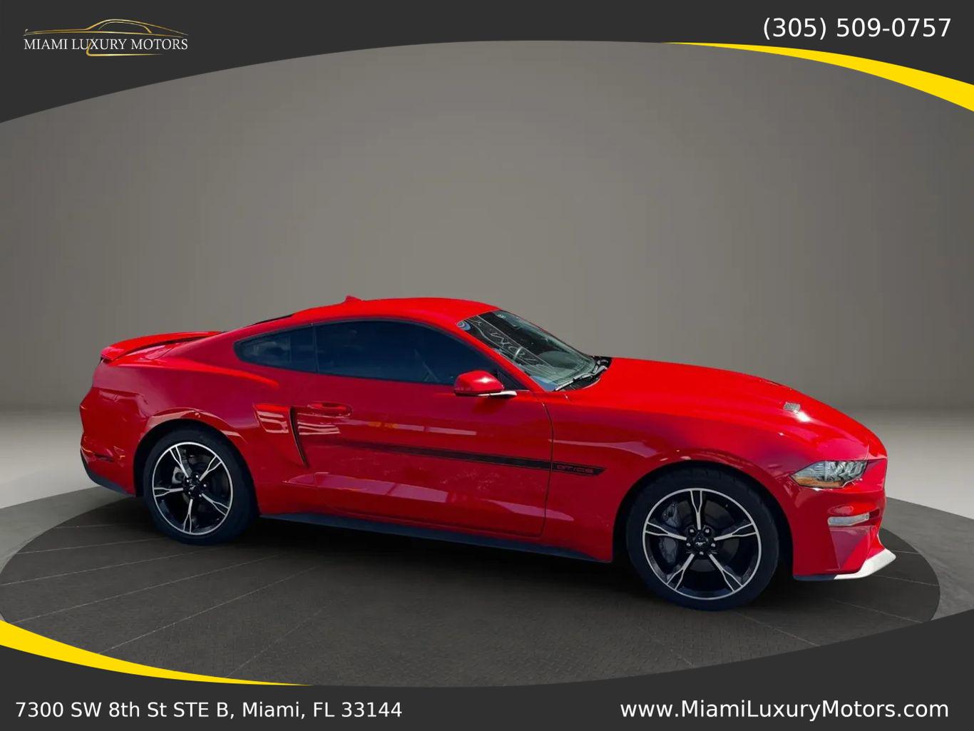Ford Mustang Gt Premium Coupe 2D - Thumbnail 2
