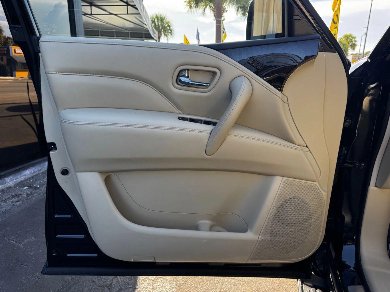 Infiniti Qx80 Luxe Sport Utility 4D - Thumbnail 14