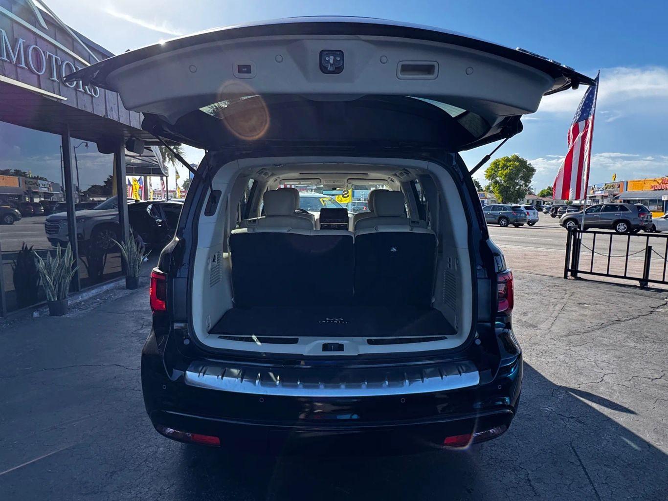 Infiniti Qx80 Luxe Sport Utility 4D - Thumbnail 10