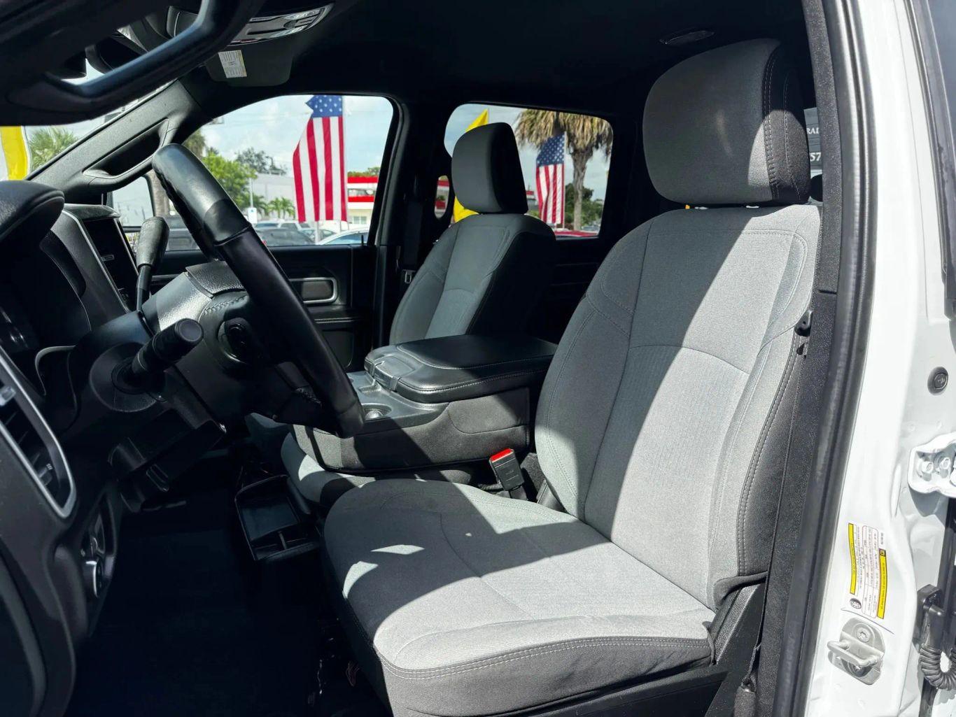 Ram 2500 Crew Cab Big Horn Pickup 4D 6 1/3 Ft - Thumbnail 14