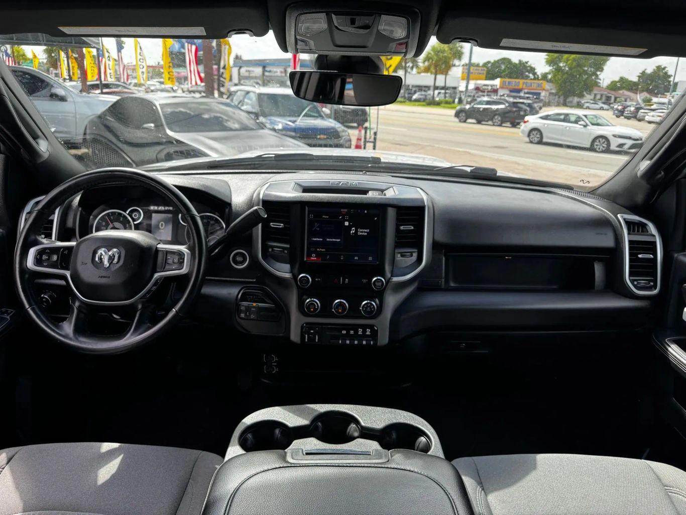 Ram 2500 Crew Cab Big Horn Pickup 4D 6 1/3 Ft - Thumbnail 20