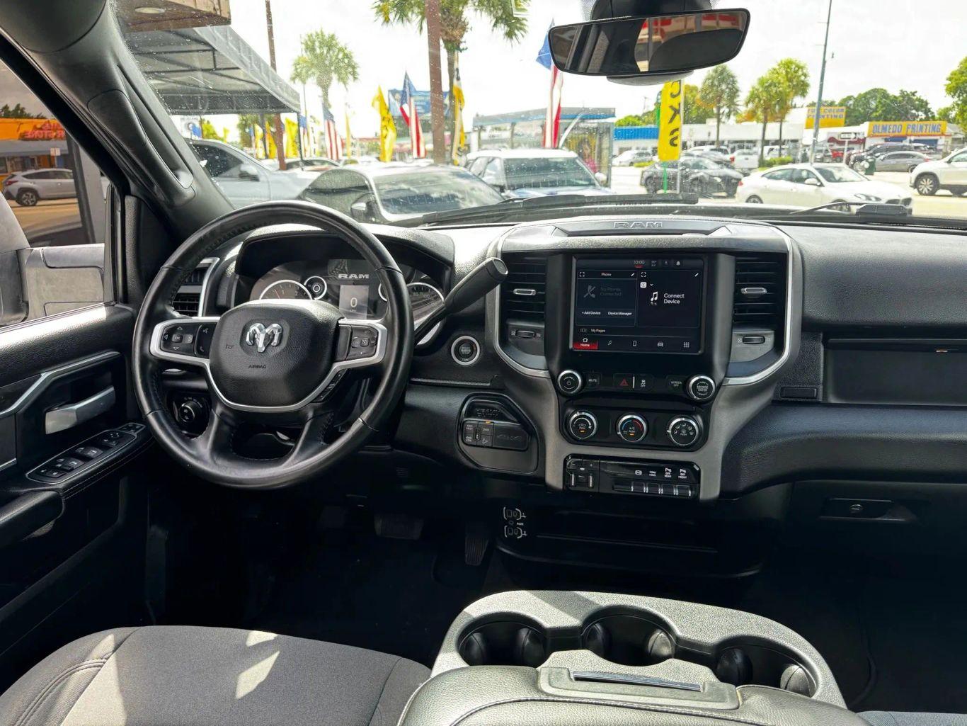 Ram 2500 Crew Cab Big Horn Pickup 4D 6 1/3 Ft - Thumbnail 18