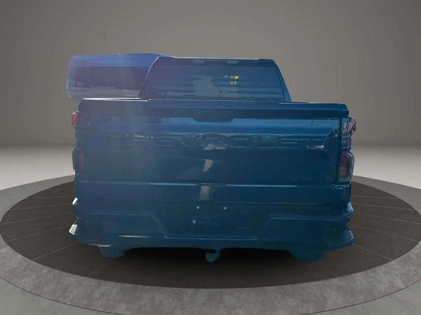 Chevrolet Silverado 1500 Crew Cab Rst Pickup 4D 5 3/4 Ft - Thumbnail 10