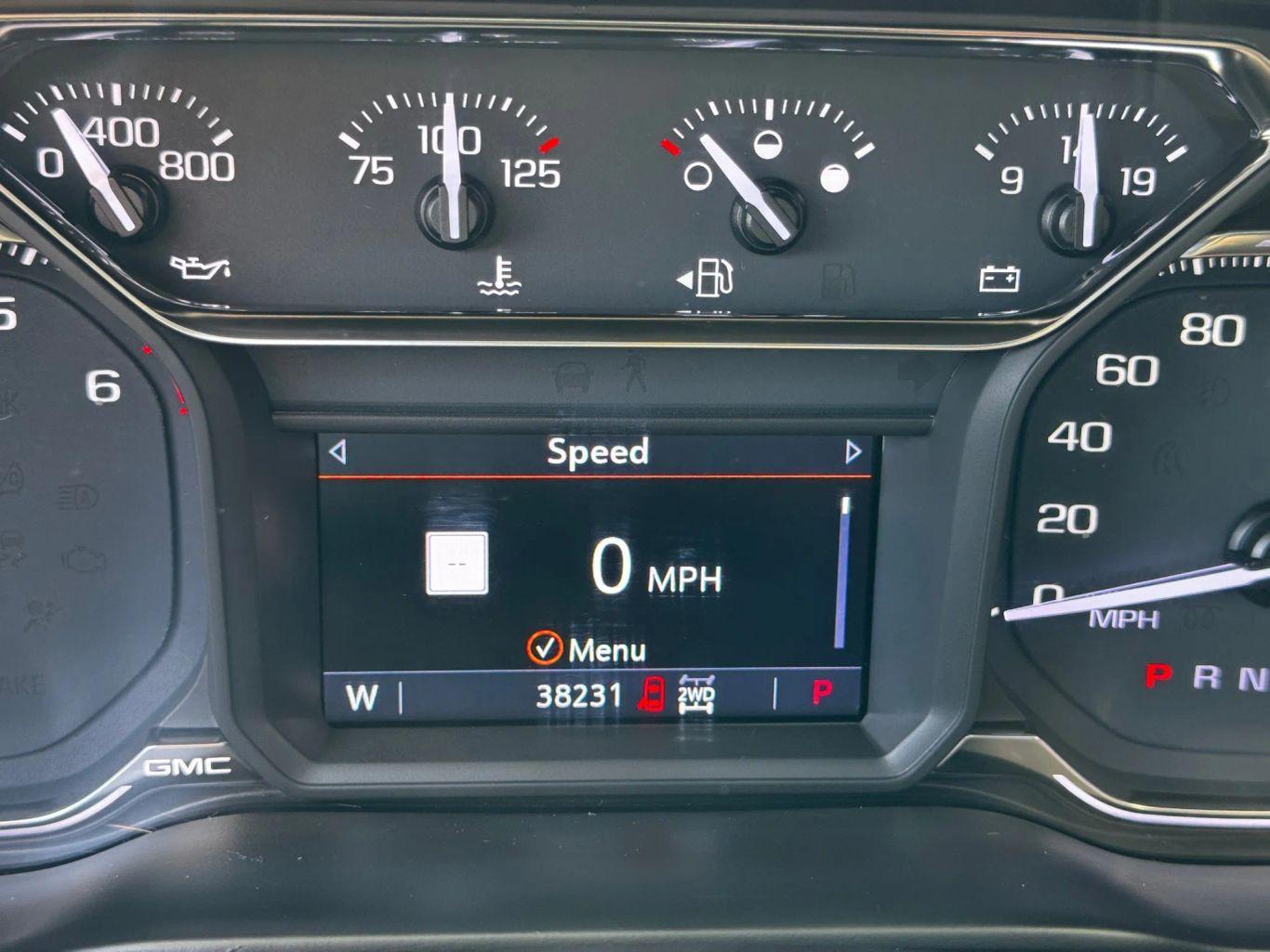 Gmc Sierra 1500 Crew Cab At4 Pickup 4D 5 3/4 Ft - Thumbnail 20