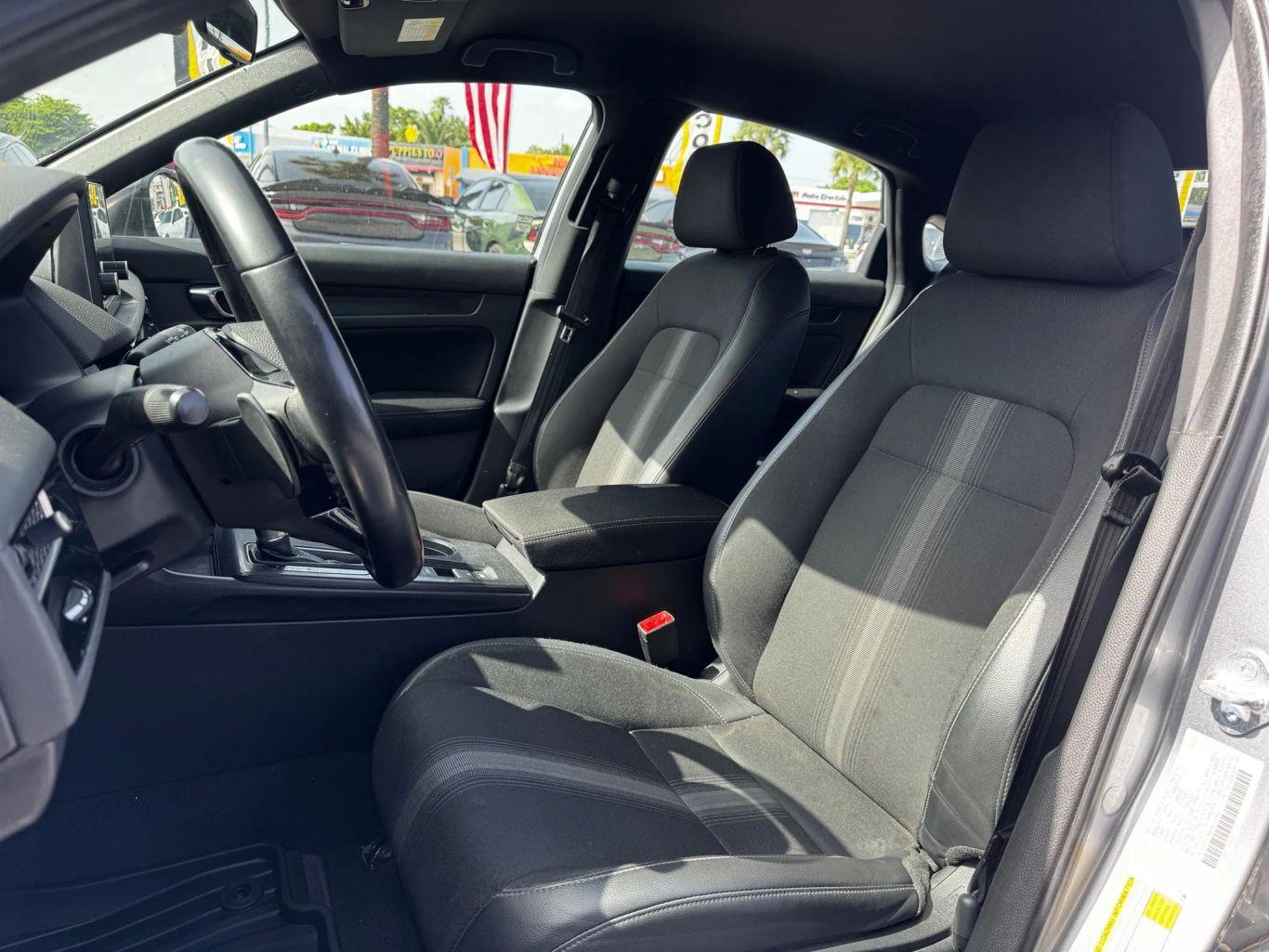 Honda Civic Sport Hatchback 4D - Thumbnail 12