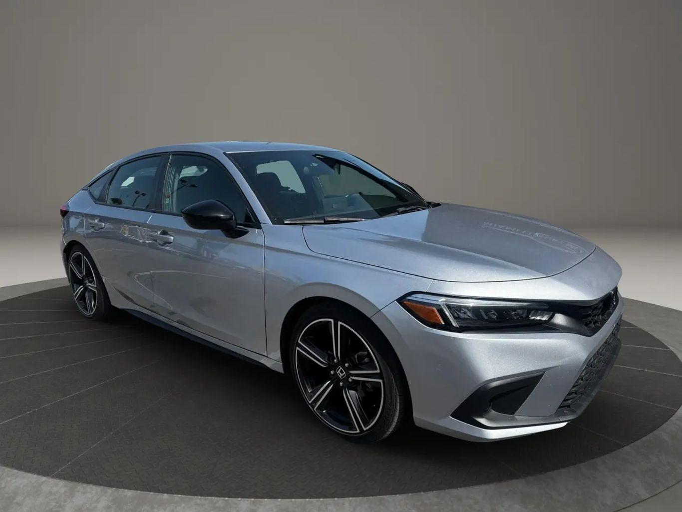 Honda Civic Sport Hatchback 4D - Thumbnail 3