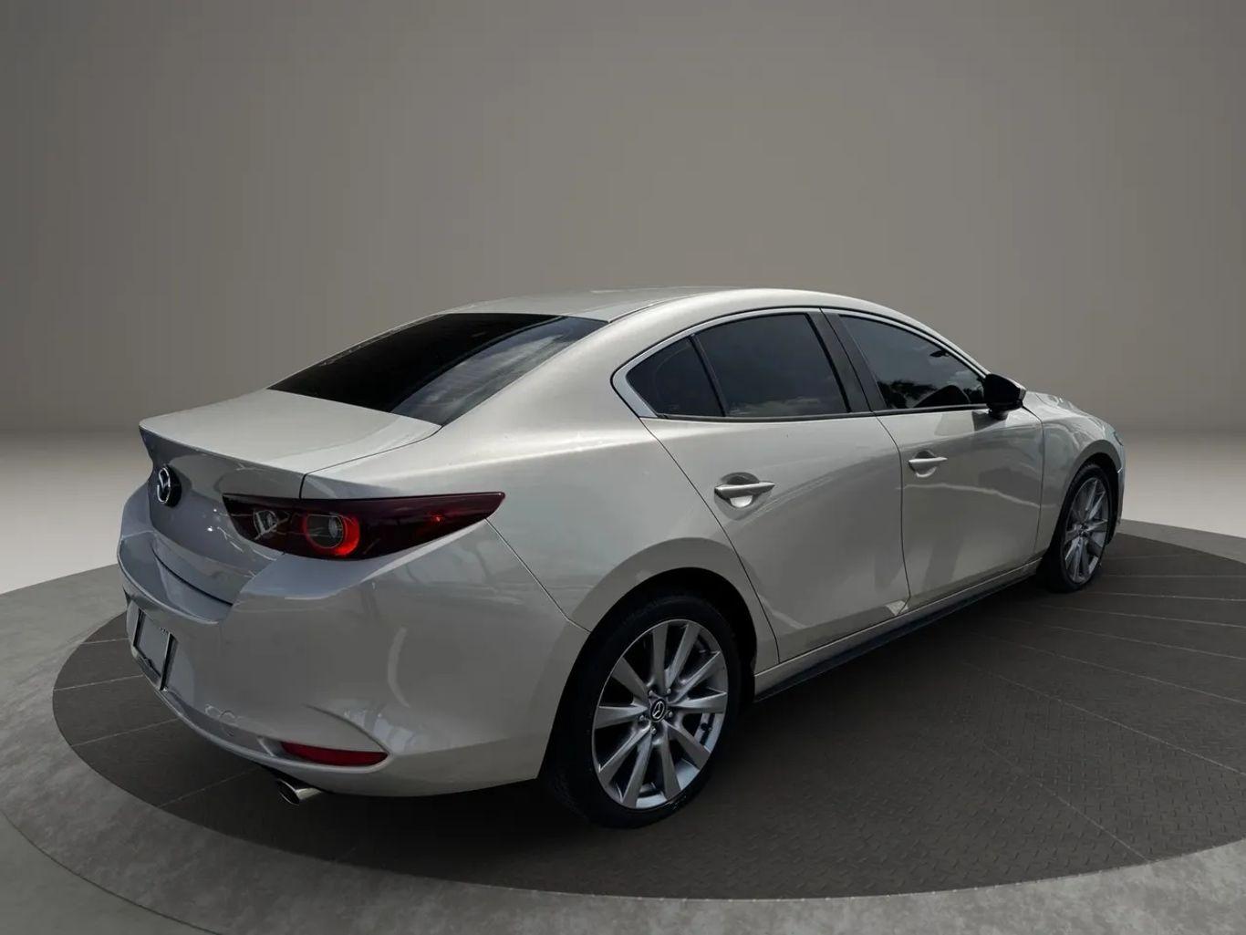 Mazda Mazda3 Select Sedan 4D - Thumbnail 9