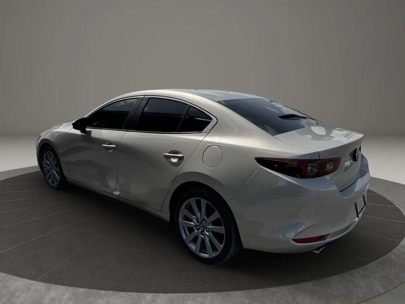 Mazda Mazda3 Select Sedan 4D - Thumbnail 7