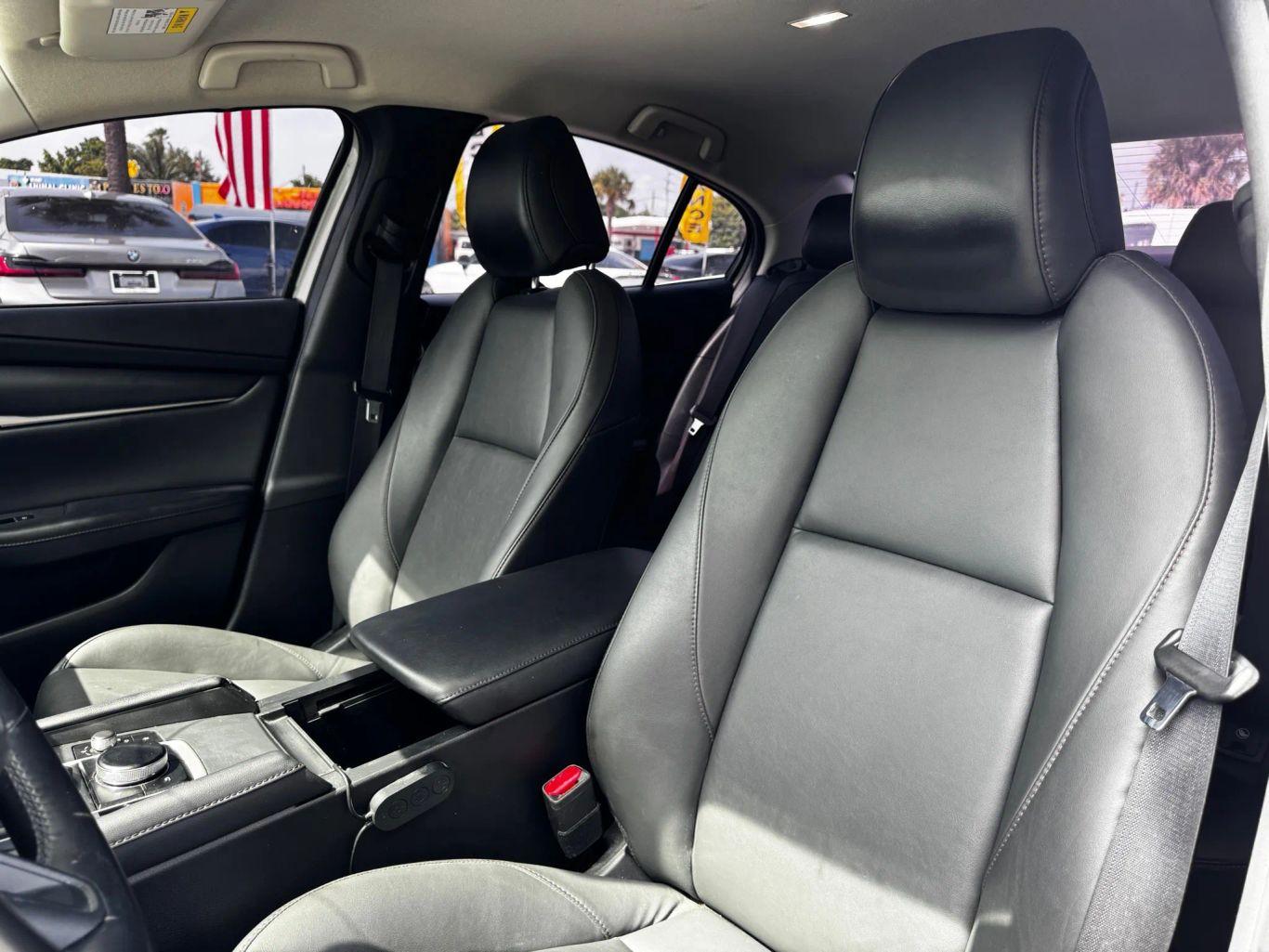 Mazda Mazda3 Select Sedan 4D - Thumbnail 13