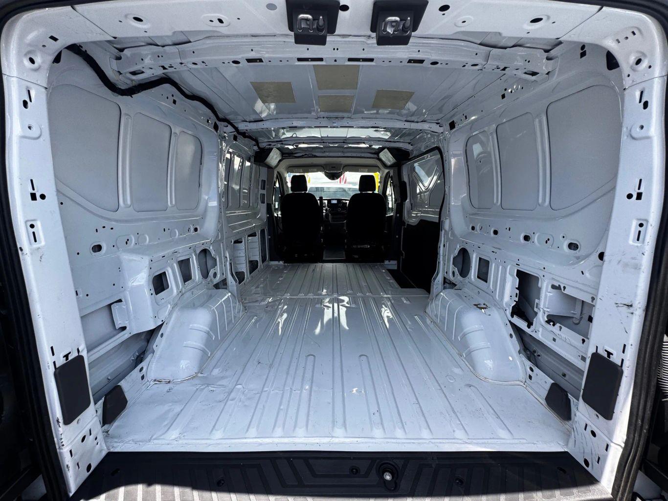 Ford Transit 250 Cargo Van Low Roof W/Lwb Van 3D - Thumbnail 10