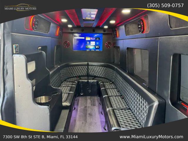Mercedes-Benz Sprinter 3500 Xd Cargo High Roof W/170" Wb Van 3D - View 1