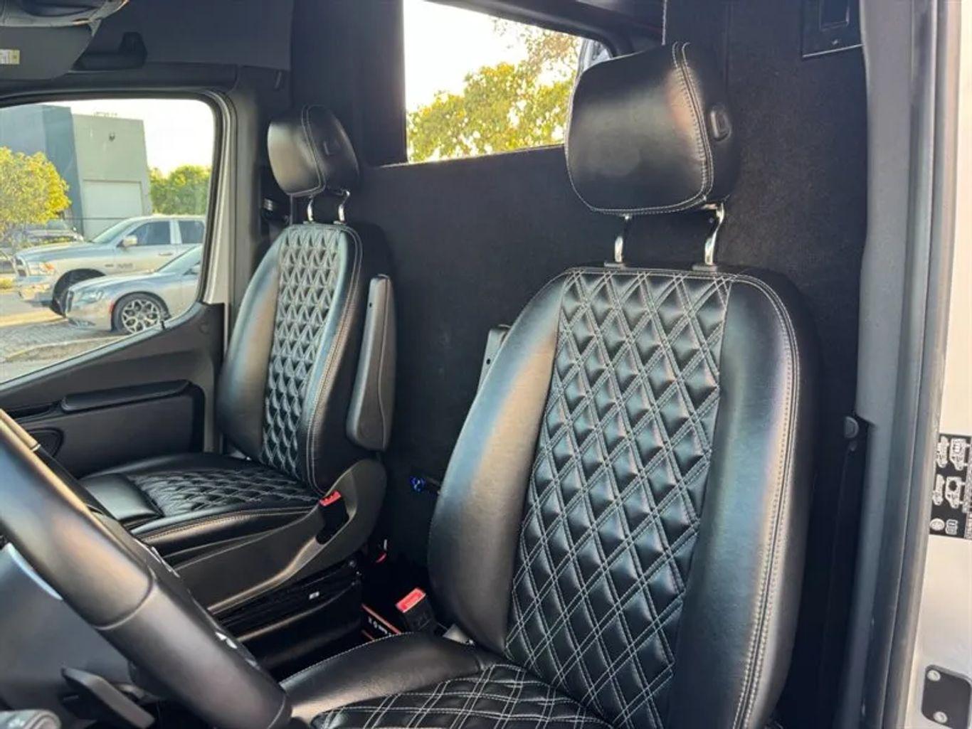 Mercedes-Benz Sprinter 3500 Xd Cargo High Roof W/170" Wb Van 3D - Thumbnail 20