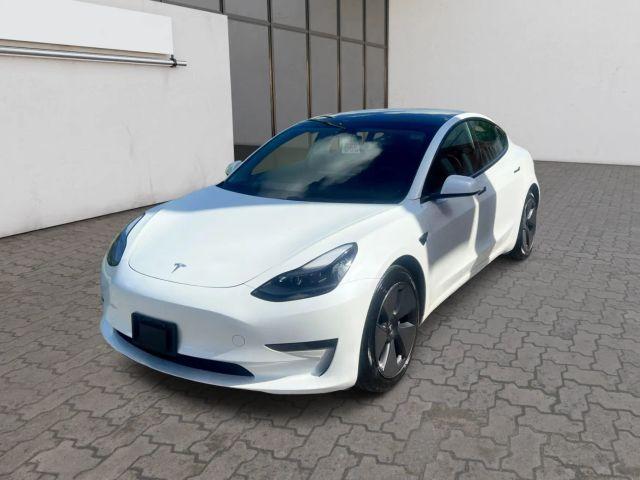 Tesla Model 3 - Thumbnail 14
