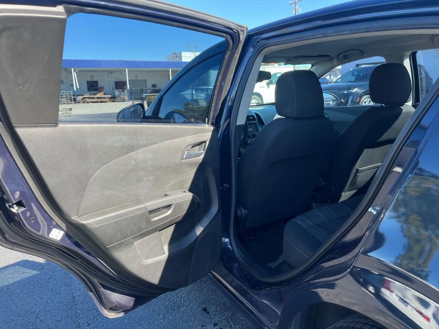 Chevrolet Sonic Lt - Thumbnail 15