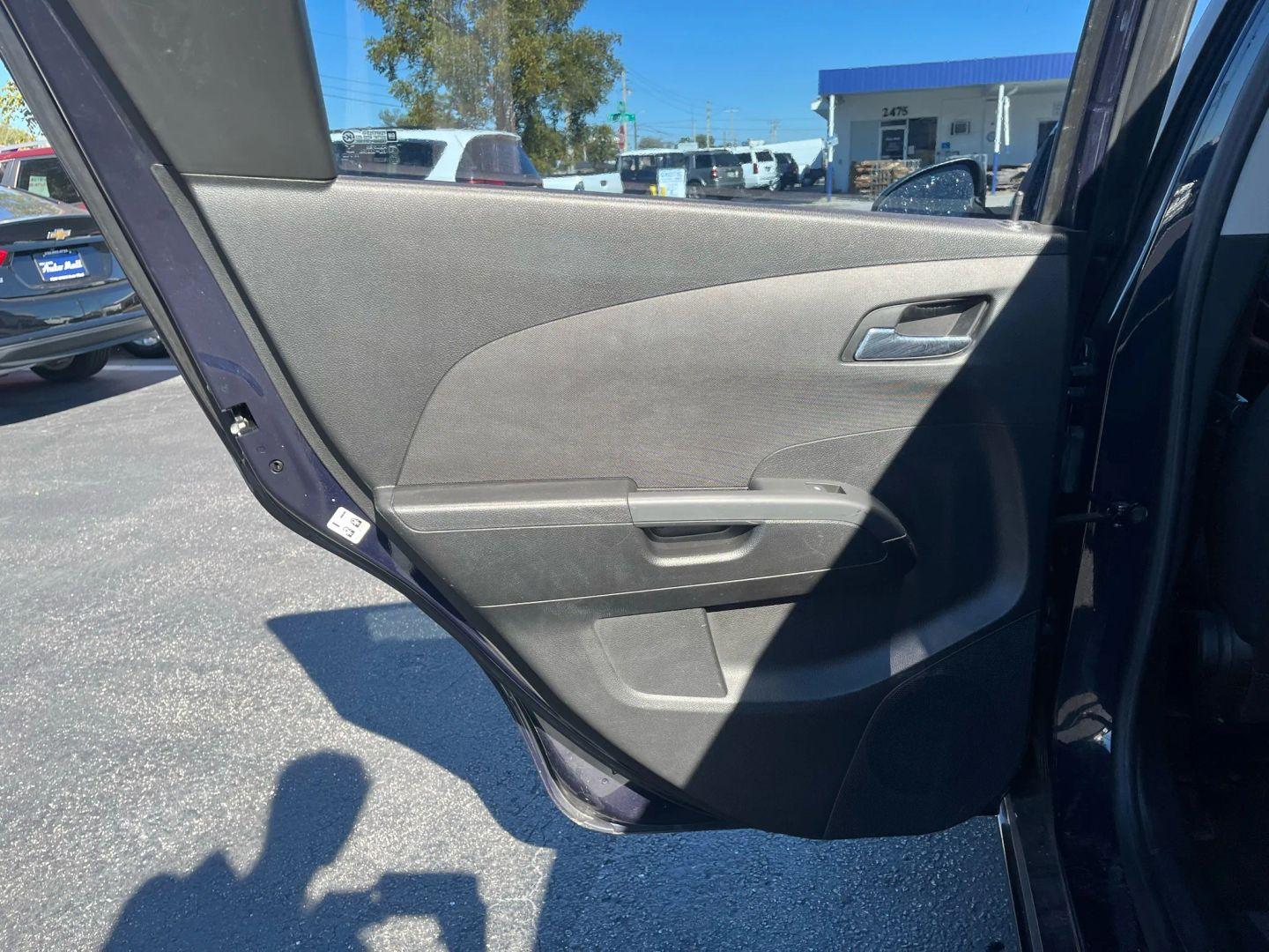 Chevrolet Sonic Lt - Thumbnail 16