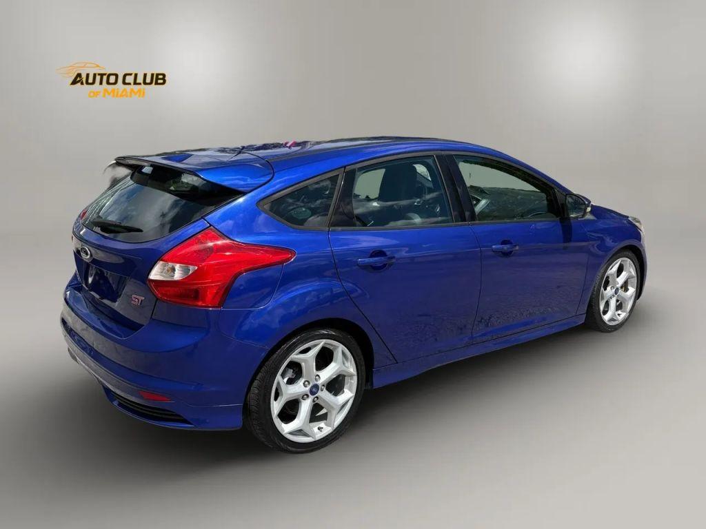 Ford Focus St - Thumbnail 8