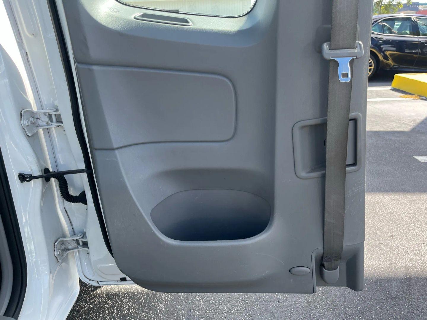 Toyota Tacoma - Thumbnail 20