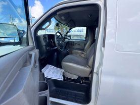 Chevrolet Express 2500 Cargo - Thumbnail 20