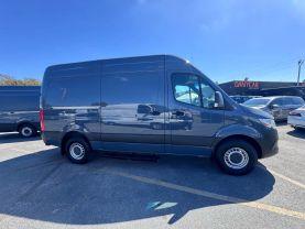 Mercedes-Benz Sprinter 2500 Crew - Thumbnail 5