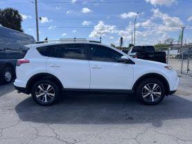 Toyota Rav4 - Thumbnail 6