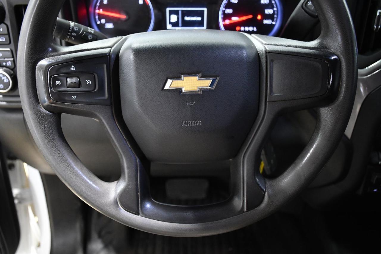 Chevrolet Silverado 1500 - Thumbnail 8