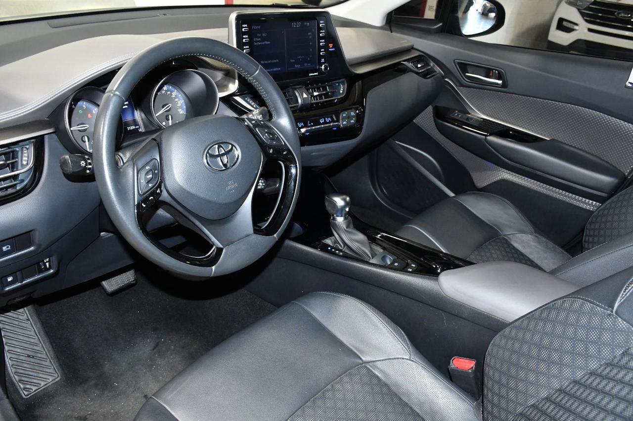 Toyota C-HR - Thumbnail 16