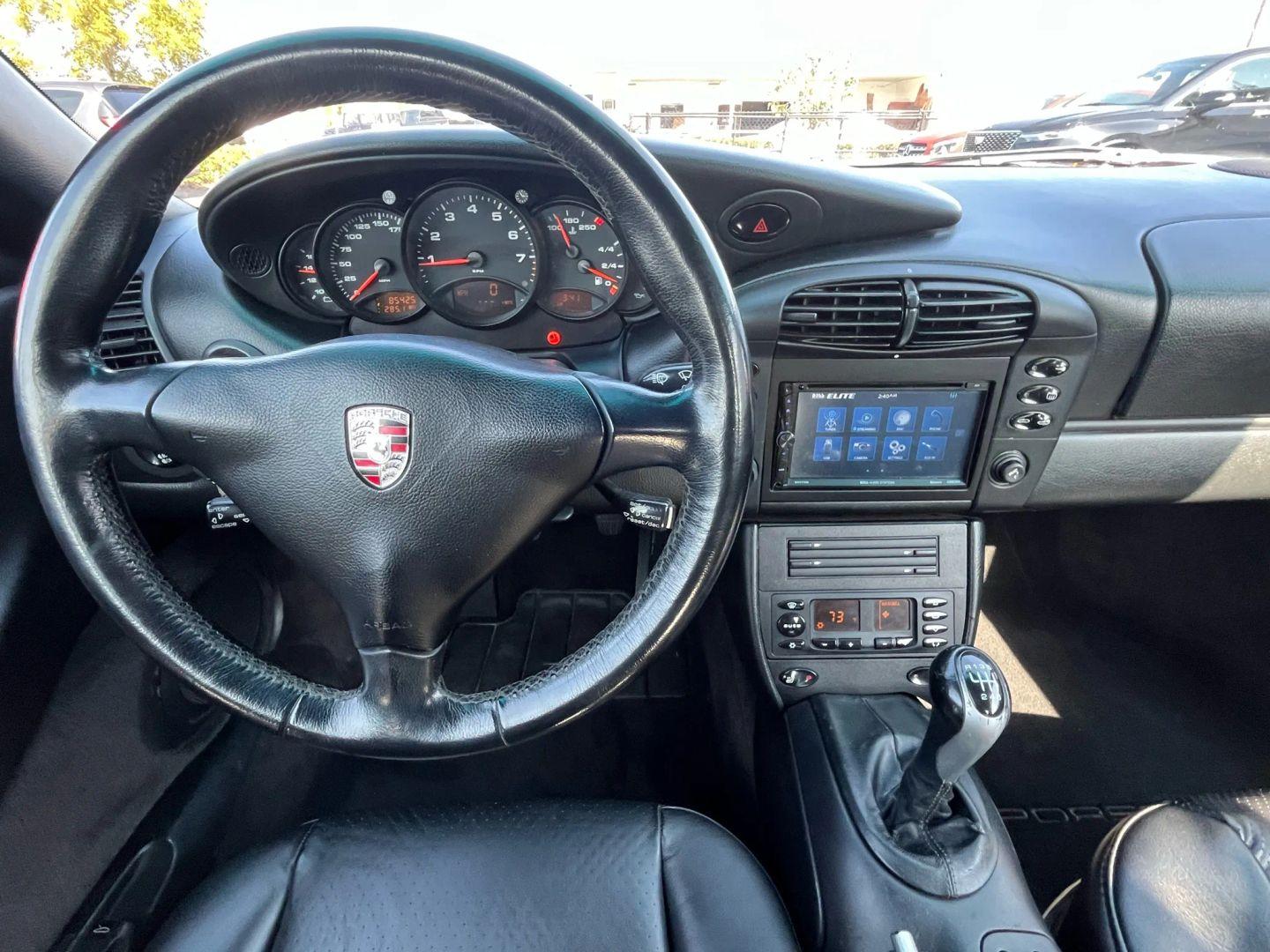 Porsche 911 Carrera - Thumbnail 18