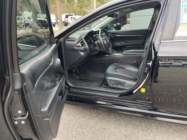 Toyota Camry - Thumbnail 20