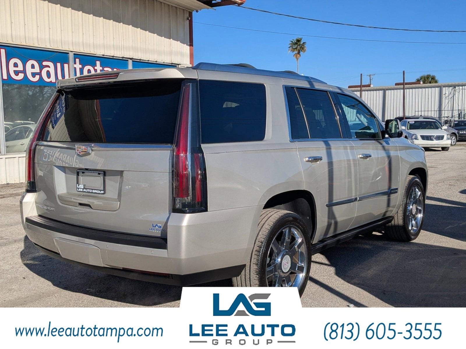 Cadillac Escalade Premium - Thumbnail 4