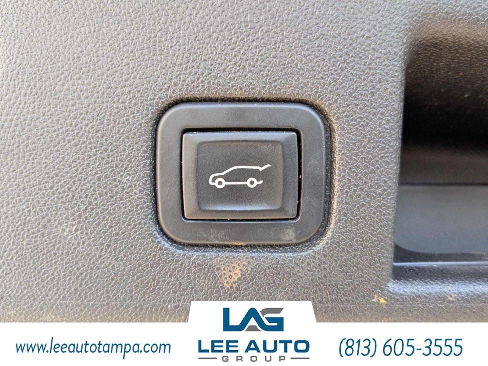 Chevrolet Equinox Premier - Thumbnail 14