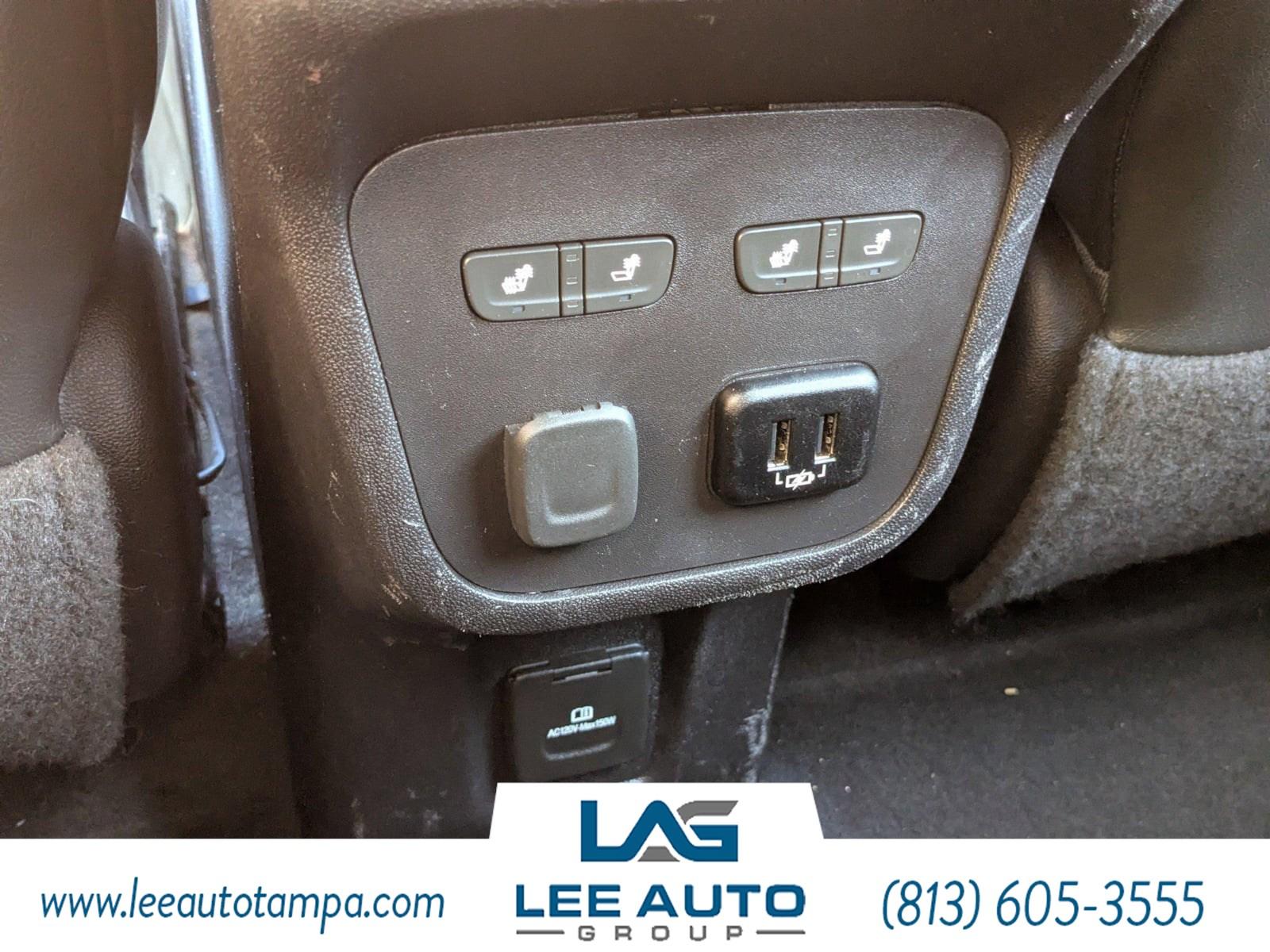 Chevrolet Equinox Premier - Thumbnail 16