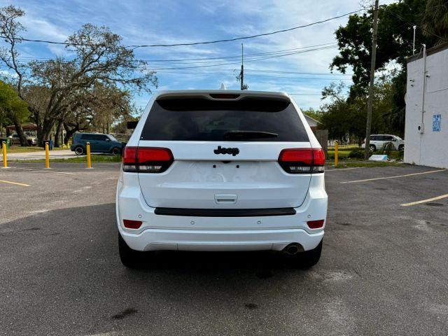 JEEP GRAND CHEROKEE - Thumbnail 4