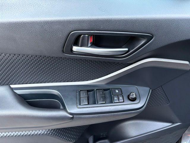 Toyota C-HR - Thumbnail 13