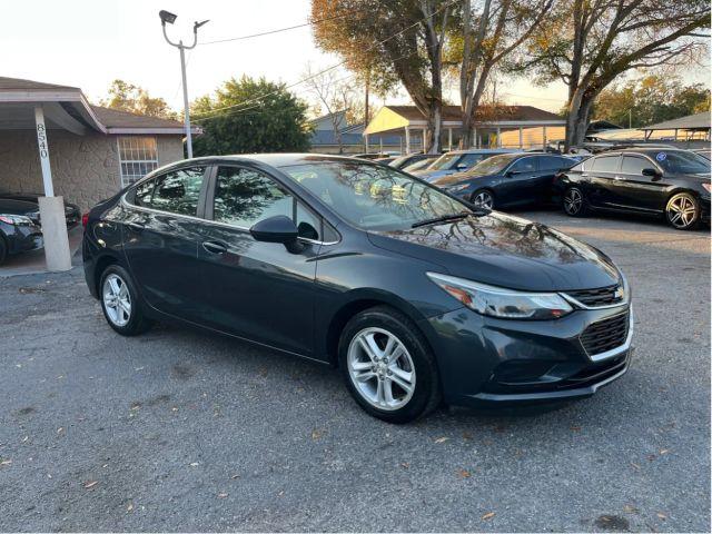 CHEVROLET CRUZE - Thumbnail 3