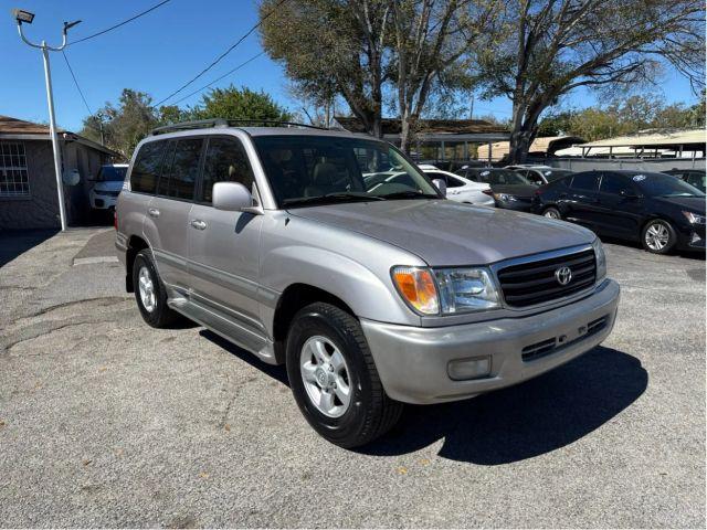 TOYOTA LAND CRUISER - Thumbnail 3