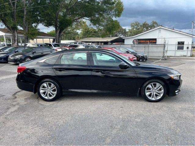 HONDA ACCORD - Thumbnail 4